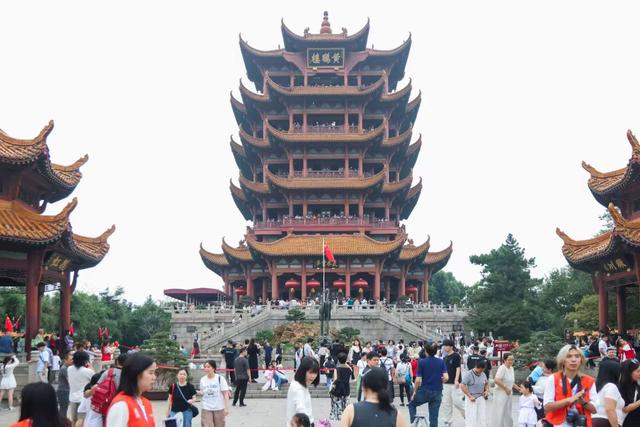 武汉市文旅局：实干创新激活城市消费新动能