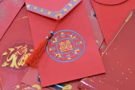 发帖“蹭”陌生人婚礼，这样的祝福也很美 | 新京报快评图片