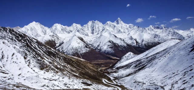 在康定看“川超”太爽了！一条龙安排的明明白白～