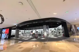 昔日潮牌“顶流”不受追捧，余杭年轻一代消费趋于理性图片