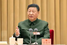 视频丨习近平出席解放军和武警部队代表团全体会议并发表重要讲话图片