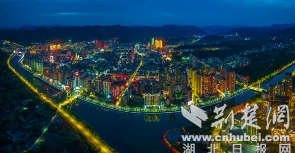 十堰市郧西县“七夕”点亮多彩“夜”态