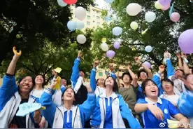 广东高考准考证明起可查询打印图片