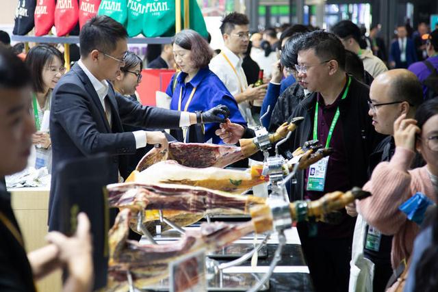 全景视界｜VR漫游带你逛进博