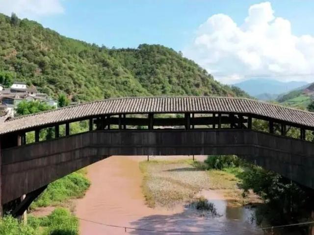 大理+滇西5县深度游！10条主题线覆盖非遗、古镇、美食、康养，这篇攻略直接抄作业