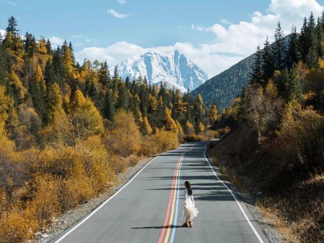 秋天的公路旅行，我会选择G317！