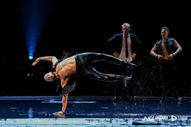 曾出演三大洲15国，俄罗斯型男水舞剧《雨中》珠海首演图片