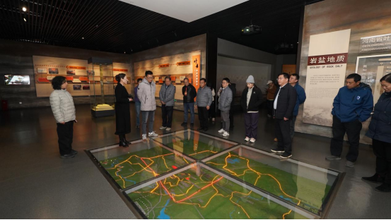 地下盐穴变身“能源银行”，岩盐之都谱写绿色变革新篇章