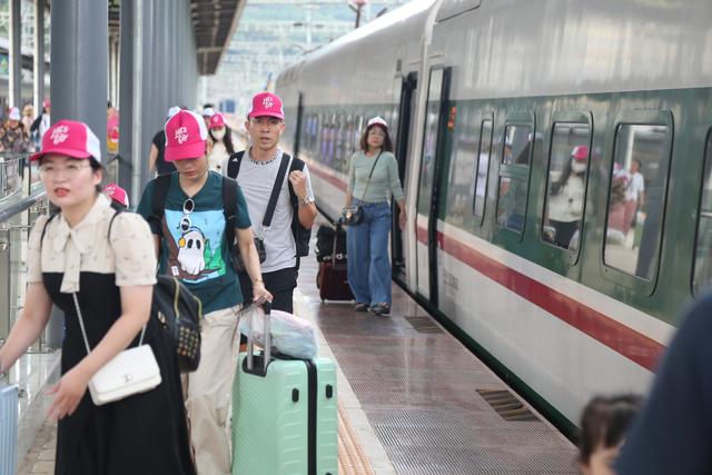 中越跨境旅游市场持续火爆