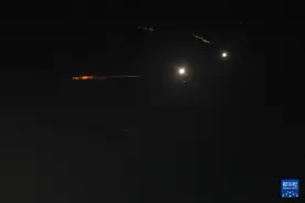 以色列海法炼油厂在伊朗导弹袭击中受损图片