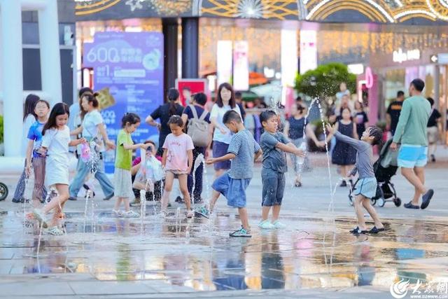 “场景”持续上新！青岛嘉年华滨海旅游休闲街区创意营销引爆暑期游
