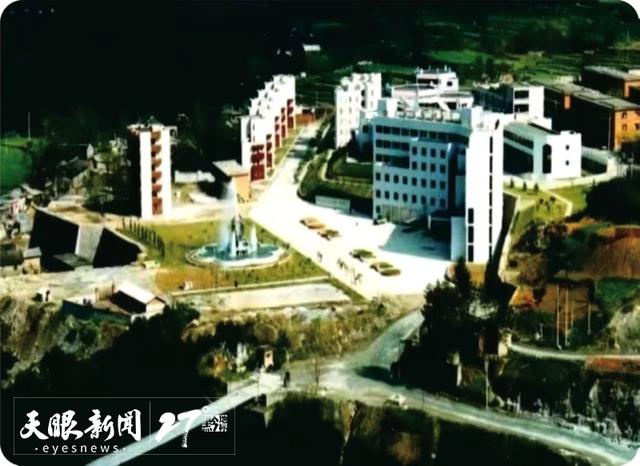 桥瞰黔景·世代通达 | 鸭池河七桥迭代破险阻
