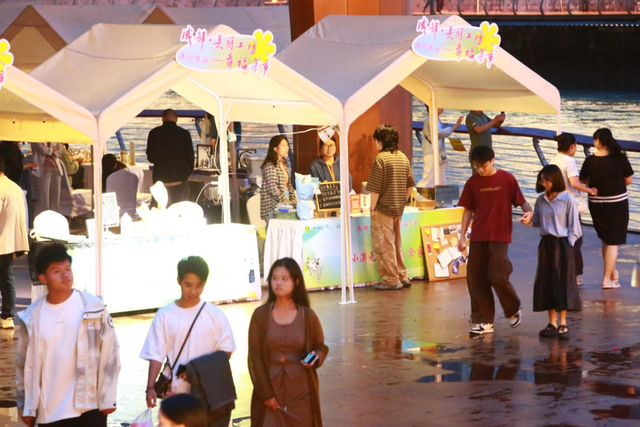 浪漫满分！在锦江之畔，逛“成都·美丽工坊”幸福集市