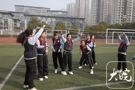 课间操练五禽戏、下课玩AI魔镜，合肥中小学实现“每天体育活动时长不低于2小时”图片