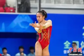 体操小花闪耀邕城图片