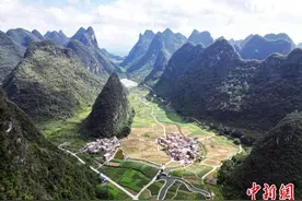 （“乡村行·看振兴”）广西毛南山乡：村庄“蝶变” 美景入画来图片