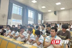 邵阳市第十三中学：减压赋能 助力中考图片