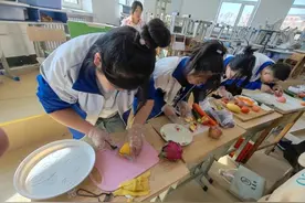 “蔬”味飘香 “果”然精彩 东荣学校“创意蔬果拼盘”劳动实践活动启动图片