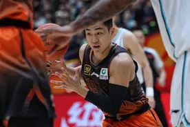 体坛午爆｜山东男篮明晚客战深圳，西超杯决赛皇马再战巴萨图片