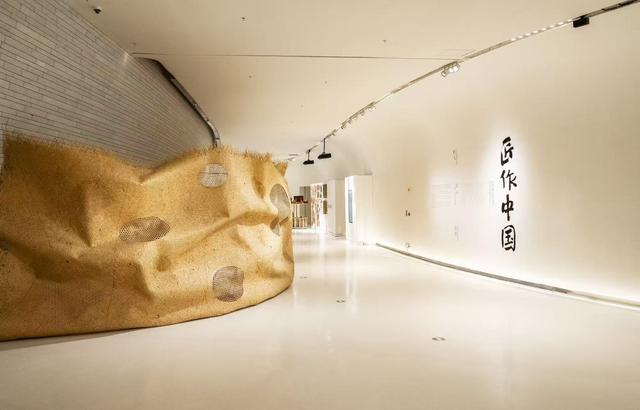 水落石出，这些“石头”里究竟藏着什么？深圳湾文化广场11月23日起正式对公众开放