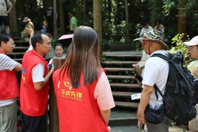 国庆假期过半，安全秩序不松懈！龙虎山文明旅游服务暖人心！