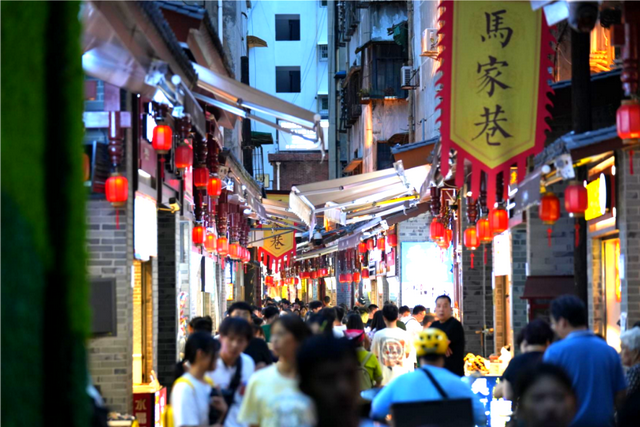 乐游绵阳 清凉一夏 ‖ 追一场演唱会，赴一场城市漫游，这个七夕，恋在涪城~