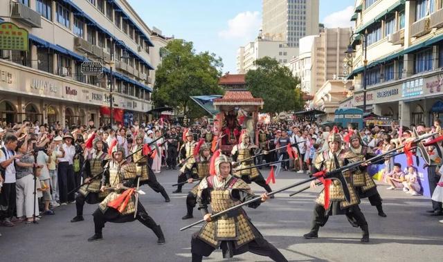 双节加持，东阳旅游“人从众你众从人”！名场面又双叒叕来了→