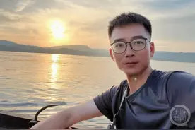中途险丧命，男子要乘橡皮艇从攀枝花漂流到上海图片