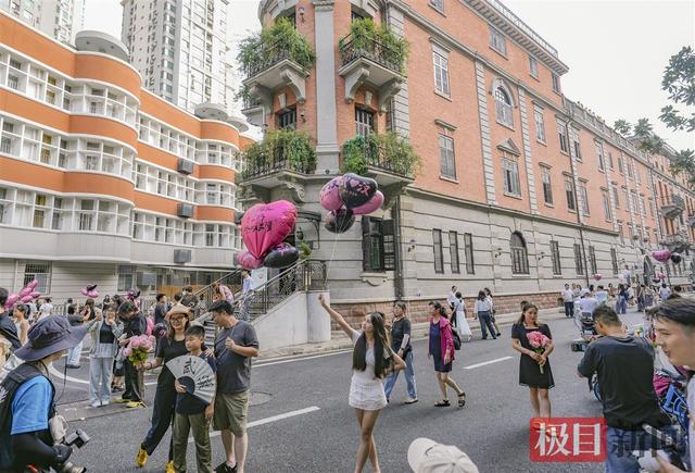 降温后，武汉的街头更热闹了