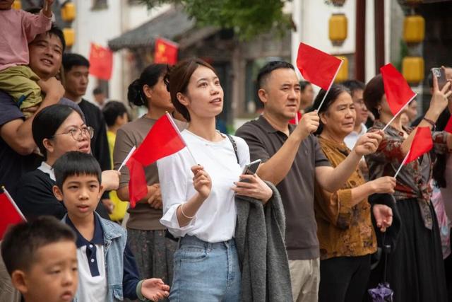 十一来台儿庄古城，共赴热血红色演艺之约！