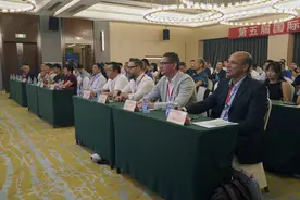 第五届国际车轮双轴试验技术研讨会在秦皇岛举行图片