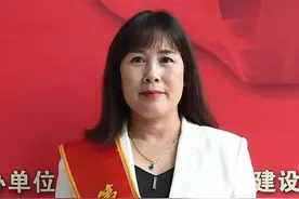 用爱托起幸福“夕阳红”图片