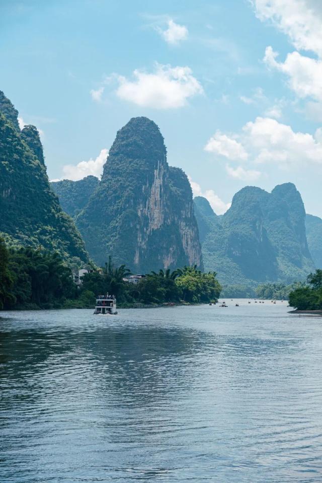 在桂林过大雪：暖汤、红柿、碧水…藏着南方冬日最惊艳的色彩