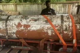 美国民宅车库发现冷战时期火箭弹 警方拆弹小组探查虚惊一场图片