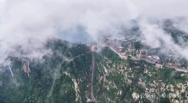天晴了，雨停了，泰山云海先睹为快