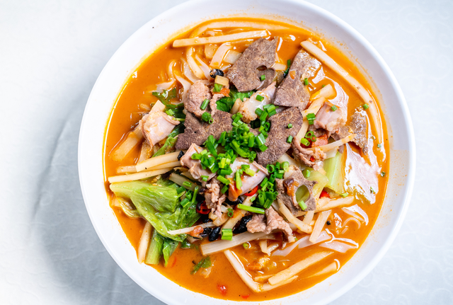 上榜全国暖冬城市TOP3！南宁，被低估的过冬宝藏地！不止温暖，更有看不完的风景和吃不完的美食