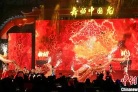 （新春走基层）广东惠州：龙舞英歌同台献艺 非遗展演庆元宵图片