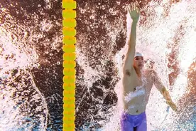 第二金！汪顺破亚洲纪录 夺亚运会男子200米混合泳金牌图片