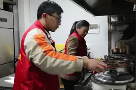 冬日里，一份爱心早餐迎来“八年之约”图片