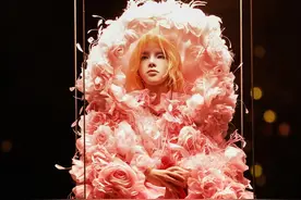 2024华晨宇火星演唱会深圳收官，首唱新歌《晨光里有你》图片