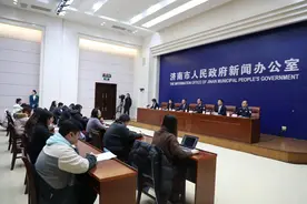 即到即检 济南遥墙国际机场外籍旅客可提前在手机自助填报个人信息图片