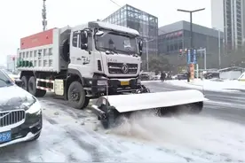 以雪为令！兰州全城扫雪除冰保畅通图片