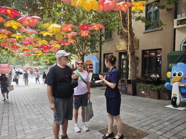 青岛迎来最大美洲旅游团！“招商伊敦”号邮轮携近600名国际游客访青！
