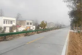 石首：四好农村路 直达幸福处图片