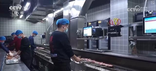 “早市+夜市+景点”延长“链式体验” “早晚互动”为城市经济注入新鲜活力