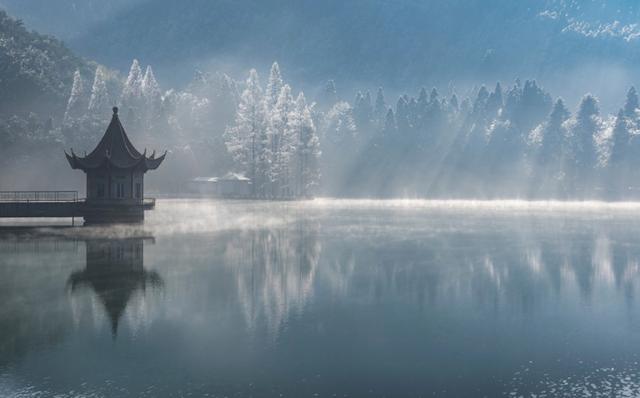 为什么一定要来庐山赏雪？
