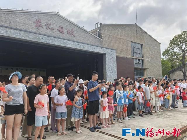 国庆长假第一天，福州超红！文旅超热！