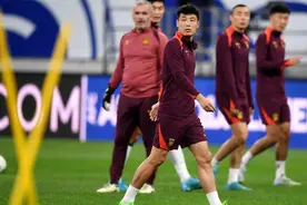 足协杯｜武磊终究无法登场：一次“撕裂感”引发的情绪宣泄图片