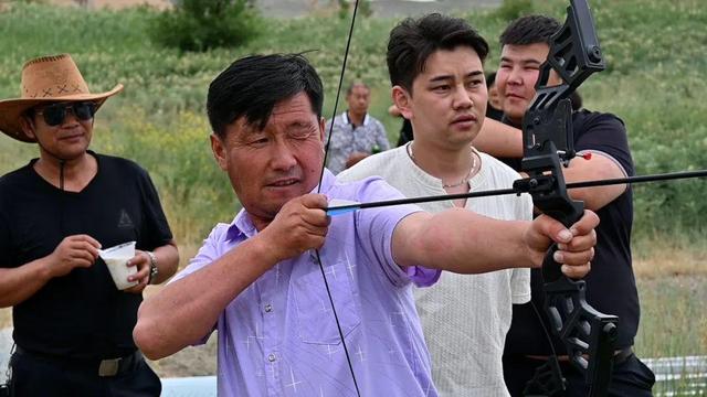 古尔邦节假期天山天池旅游市场火爆 累计接待游客12.15万人次