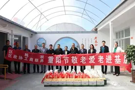 一份长达5年的聊天记录背后图片